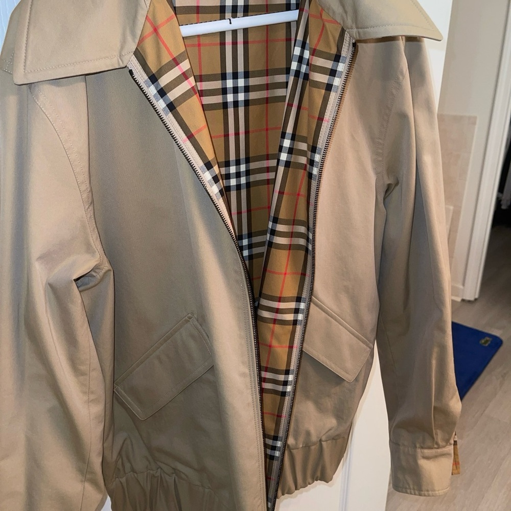 Burberry Tan Windbreaker Classic Check Design